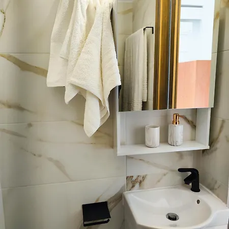 Comfy - Halkidiki Apart Otel Nea Skioni